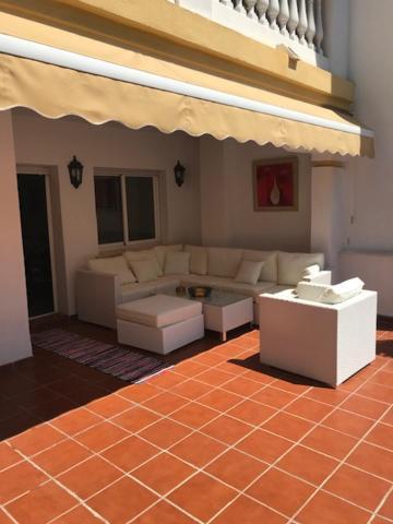 Hacienda Nagueles 1, 2 Bed 2 Bath, Large Terrace 400M From Beach Marbella Buitenkant foto