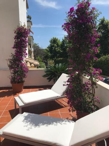 Hacienda Nagueles 1, 2 Bed 2 Bath, Large Terrace 400M From Beach Marbella Buitenkant foto